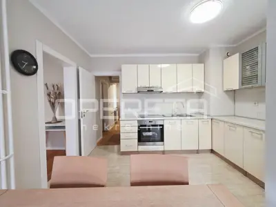 Stan 44 m², Malešnica, mirna lokacija i loggia - 11