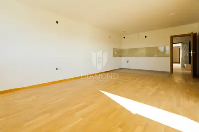 Apartment 75 m², Prozorje - new build and parking space