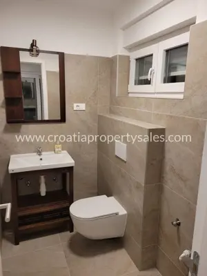 Haus 265 m², Vir - Pool und Dachterrasse mit Meerblick - 9