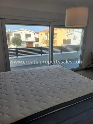 Haus 265 m², Vir - Pool und Dachterrasse mit Meerblick - 6