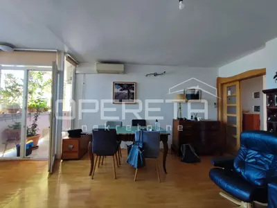 Stan 82 m², Poluotok Zadar - prvi red do mora