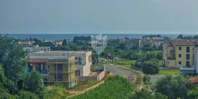 Kuća 110 m², Novigrad - pogled na more i uređena okućnica - 4