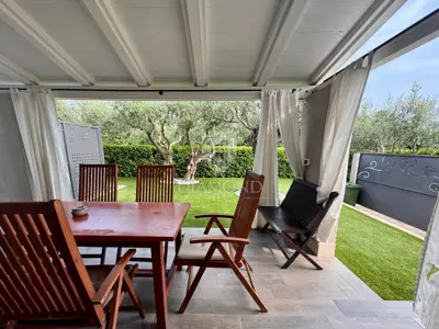 Kuća 110 m², Novigrad - pogled na more i uređena okućnica - 18