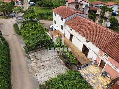 House 200 m², Novigrad - quiet location and yard 250 m² - 5