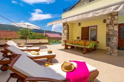 House for sale in Tribalj, 240 m²