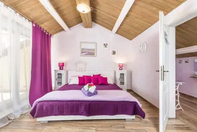 Villa 240 m², Tribalj - Pool und Wellness - 17