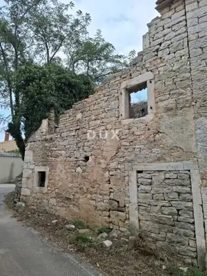 Haus 39 m², Krmed - Steinhaus zur Renovierung - 7