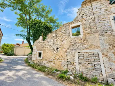 Haus 39 m², Krmed - Steinhaus zur Renovierung - 2