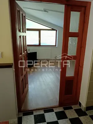 Gewerbe- und Wohnhalle 284 m², Jazbina Cvetlinska, asphaltierter Hof - 11
