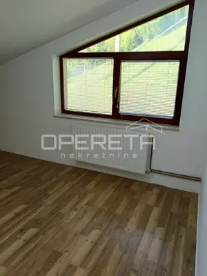 Gewerbe- und Wohnhalle 284 m², Jazbina Cvetlinska, asphaltierter Hof - 8
