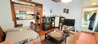 Stan 57,4 m², Opatija - Centar, vrt 111,4 m² i zaseban ulaz - 12