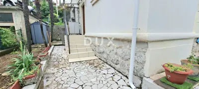 Stan 57,4 m², Opatija - Centar, vrt 111,4 m² i zaseban ulaz - 8