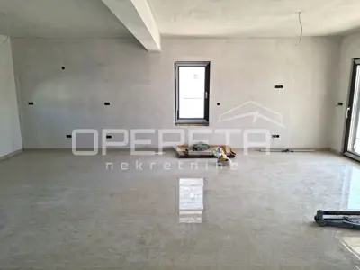 Haus 176 m², Vodice - ruhiger Teil, Pool und Privatsphäre - 5