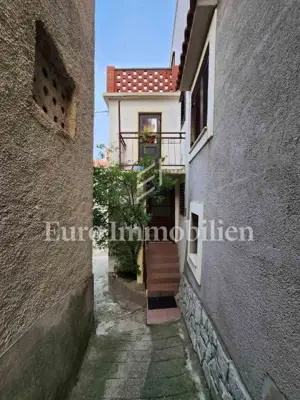 Semi-detached stone house 200 m², Vrbnik - sea view - 5