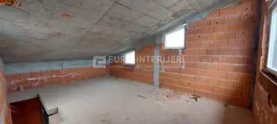 Stan 125 m², Gornji Bukovac - 2 stana, garažno mjesto - 10