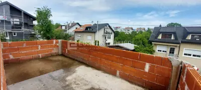 Stan 125 m², Gornji Bukovac - 2 stana, garažno mjesto - 13