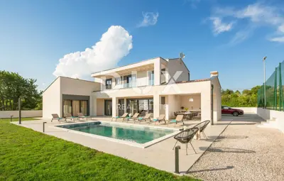 Villa 232 m², Labin - in der Nähe von Rabac und der Altstadt