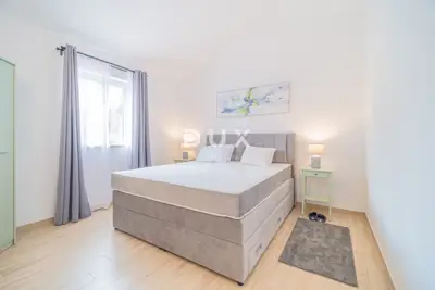Haus 137 m², Rovinj - Pool und Sommerküche - 12