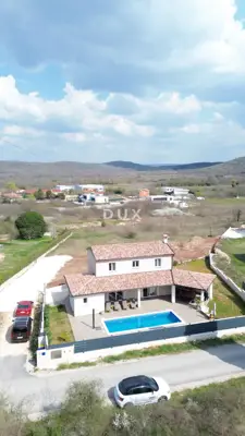 Haus 137 m², Rovinj - Pool und Sommerküche - 21
