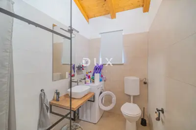 Haus 137 m², Rovinj - Pool und Sommerküche - 10