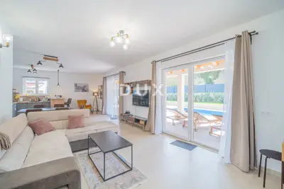 Haus 137 m², Rovinj - Pool und Sommerküche - 4
