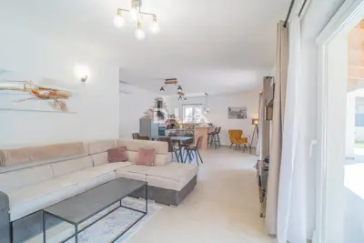 Haus 137 m², Rovinj - Pool und Sommerküche - 5