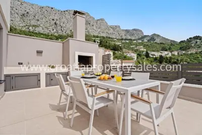 Villa in Omiš, sea view and walking distance to the center - 6