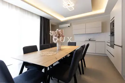 Istra, Rovinj, 4-sobna kuća, 160 m², okućnica, 400 m od mora - 8