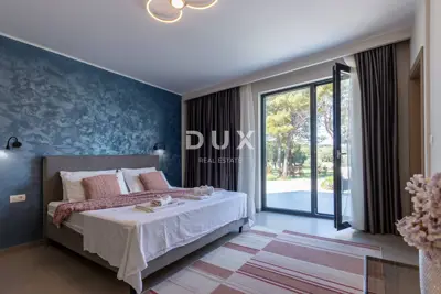 Istra, Rovinj, 4-sobna kuća, 160 m², okućnica, 400 m od mora - 19