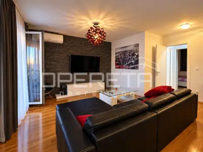 Wohnung 77,6 m², Sućidar - 2 Zimmer, Loggia und Garagenstellplatz - 2