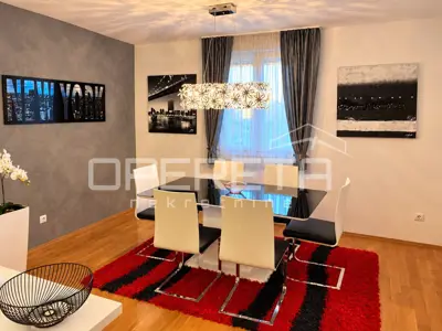 Wohnung 77,6 m², Sućidar - 2 Zimmer, Loggia und Garagenstellplatz - 3