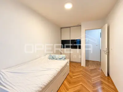 Wohnung 77,6 m², Sućidar - 2 Zimmer, Loggia und Garagenstellplatz - 10