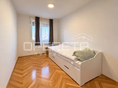 Wohnung 77,6 m², Sućidar - 2 Zimmer, Loggia und Garagenstellplatz - 11