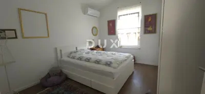 House 125 m², Tinjan - pool and Mediterranean garden - 10