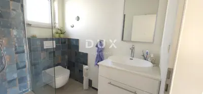 House 125 m², Tinjan - pool and Mediterranean garden - 17