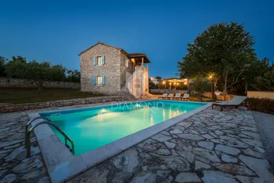 Stone house with pool, Poreč - peaceful surroundings - 3