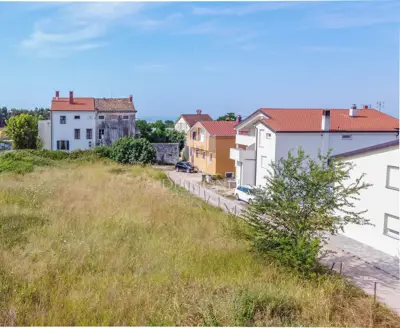 Building plot 1,858 m², Novigrad - near the center