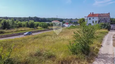 Building plot 1,858 m², Novigrad - near the center - 4