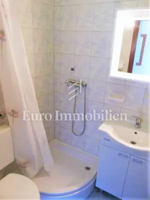 Apartmanska kuća 507 m², Rogoznica - 80 m od mora - 4