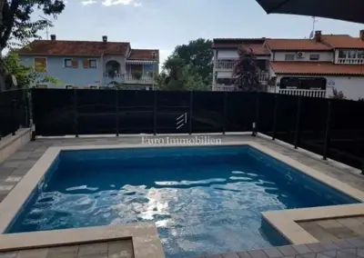 Stan 74 m², Poreč - prizemlje, dvije terase i bazen - 2