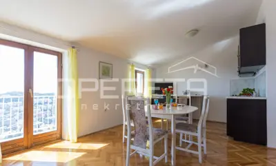 Dva odvojena stana s vrtom, pogledom na more i parkinzima, Dubrovnik - 3