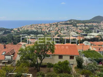 Dva odvojena stana s vrtom, pogledom na more i parkinzima, Dubrovnik - 14