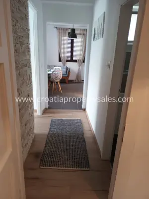 House in Šibenik, 3 residential units and yard - 5