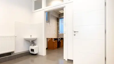 Sesvete, SESVETE, Gewerberaum in ausgezeichneter Lage - 120 m² - 12