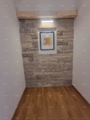 Kuća u Barbanu, renovirana i odmah useljiva - 9