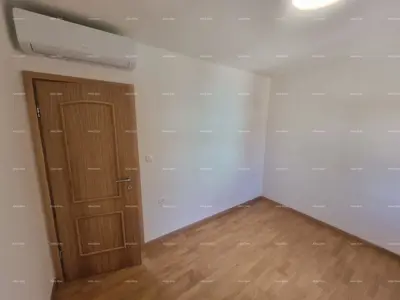 Kuća u Barbanu, renovirana i odmah useljiva - 7