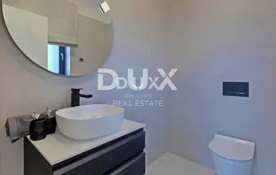 Kuća 195 m², Barban - bazen i okućnica - 15