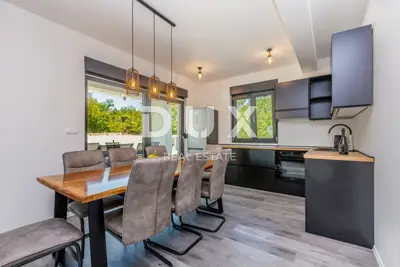 Otok Krk, Dobrinj, samostojeća kuća, 167 m², novogradnja, bazen - 11