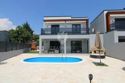Villa 130 m², Labin - heated pool and view of the old town - 22