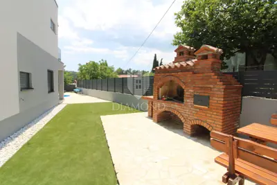 Villa 130 m², Labin - heated pool and view of the old town - 21